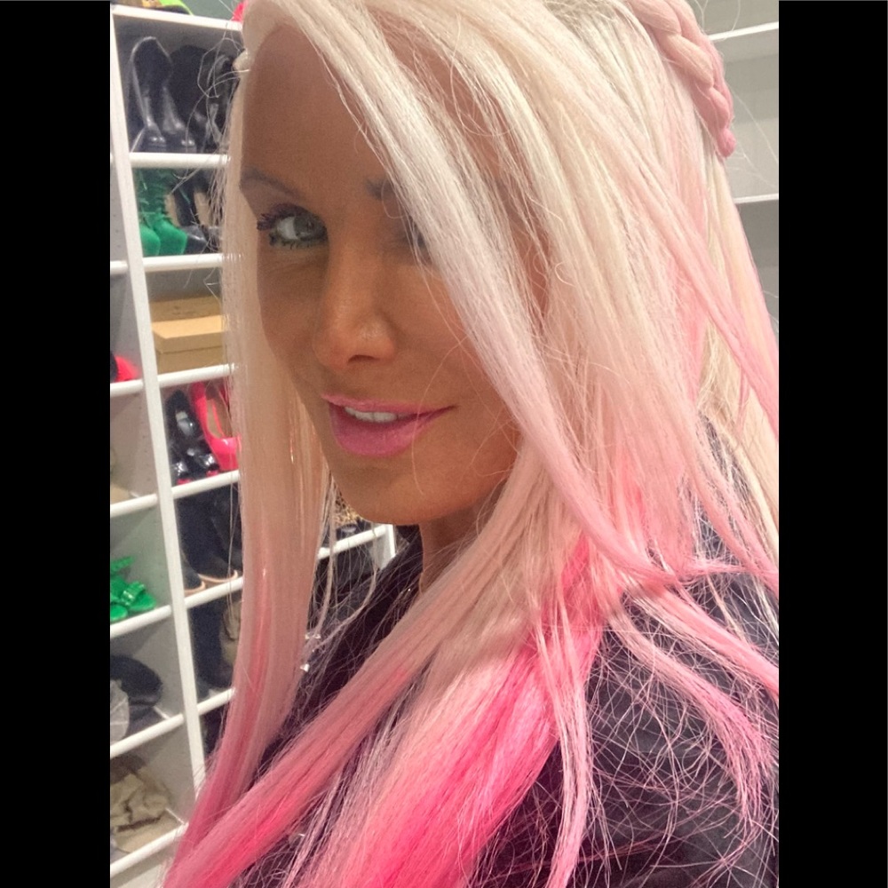 Hot Pink Hair Chalk. 💖💖💖 - Picture 13 of 15